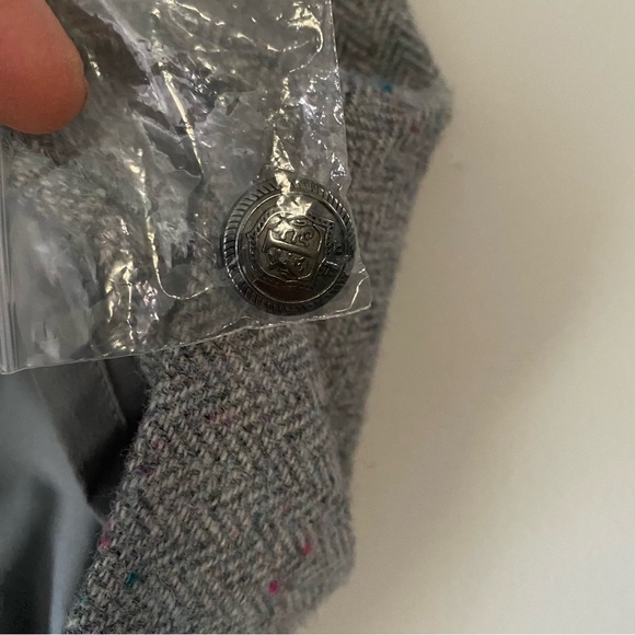 Wool blend herringbone scalloped faux wrap skirt with crested buttons Talbots - Picture 5 of 7